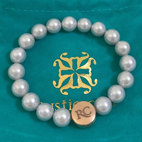 Rustic Cuff Grand Stephanie - Picture 3 of 3